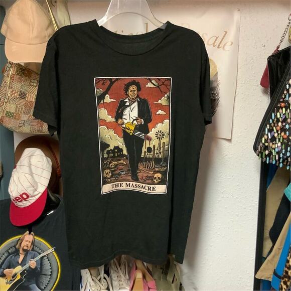 2317. Spencer's Leatherface Tarot T-Shirt Medium - Picture 1 of 3